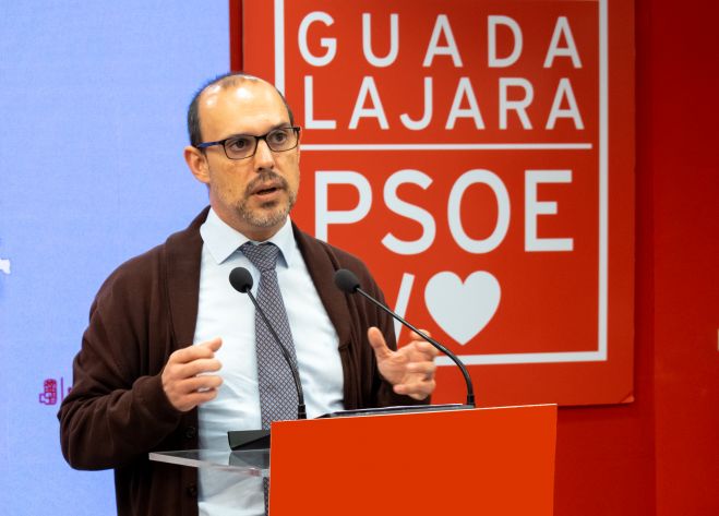 El PSOE contrapone propuestas reales como la ‘Estrategia por el empleo’ firmada en Castilla-La Mancha, frente a “los insultos y descalificaciones del PP”.