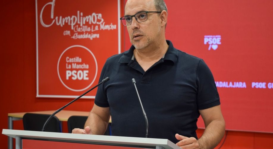 Bellido destaca que la tasa de paro en Guadalajara se ha reducido en más de 10 puntos desde que...